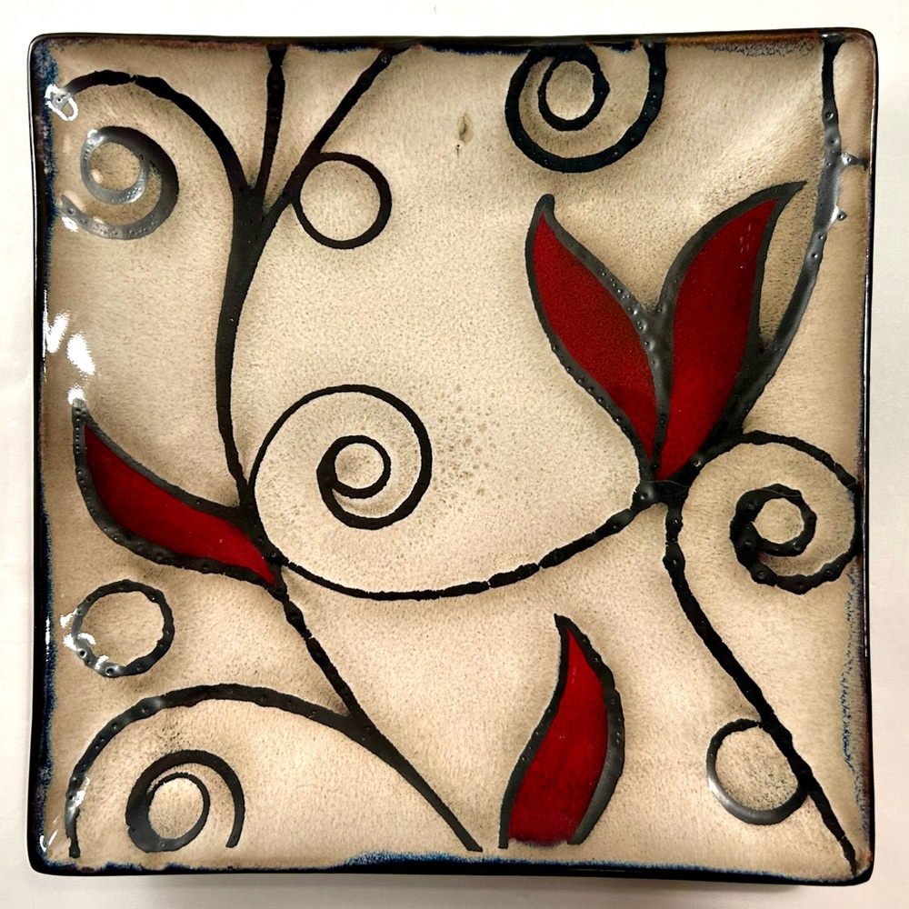 Mikasa Gourmet Basics - Belmont Red Vine Square Salad Plate - Approx. 7.5in Sq. - Picture 1 of 3
